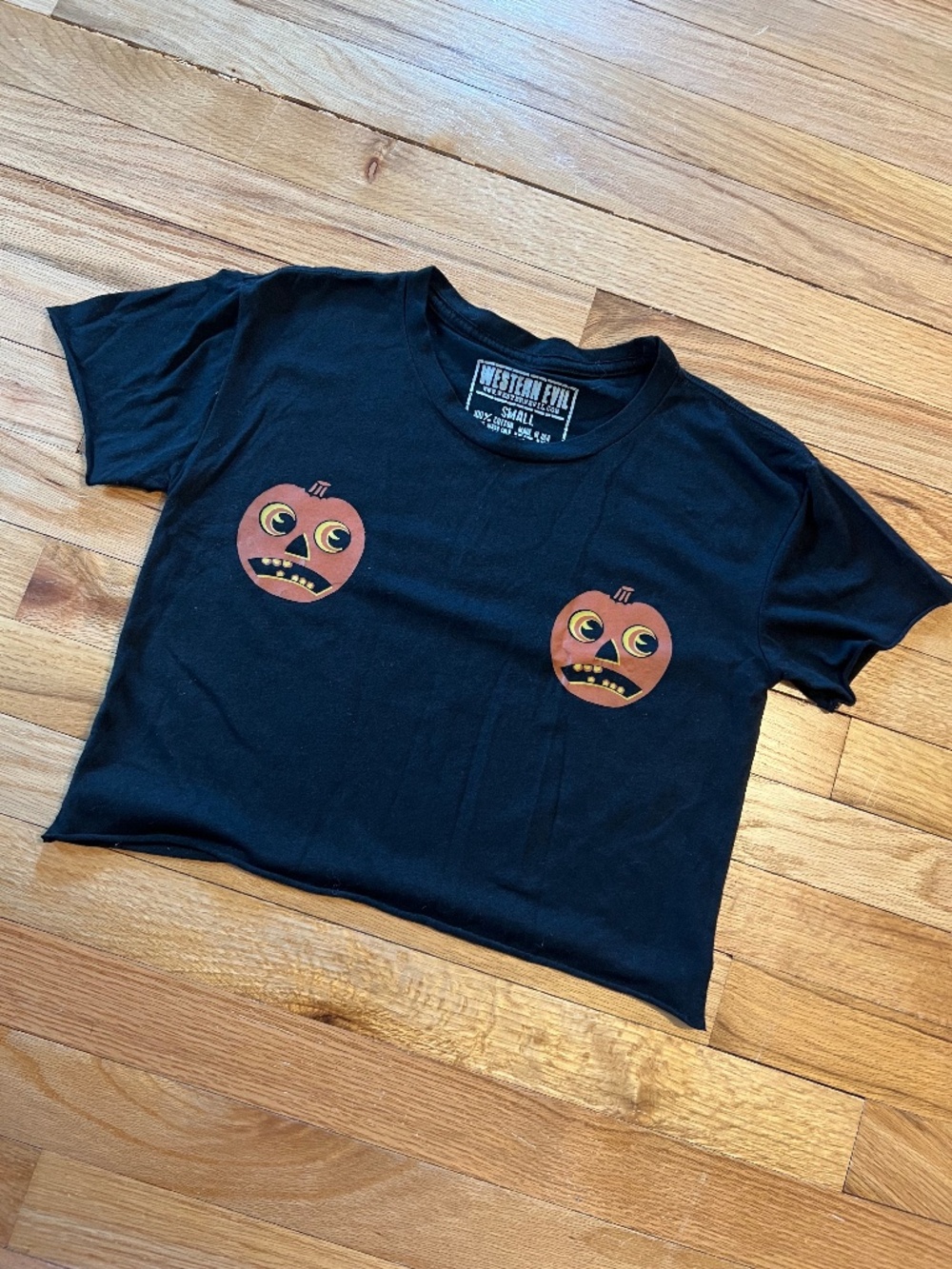 Western Evil Pumpkin Print Cropped Tee